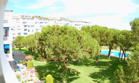 Dubbel appartment te koop in Playas del Duque – Beachfront Puerto Banus – Marbella 