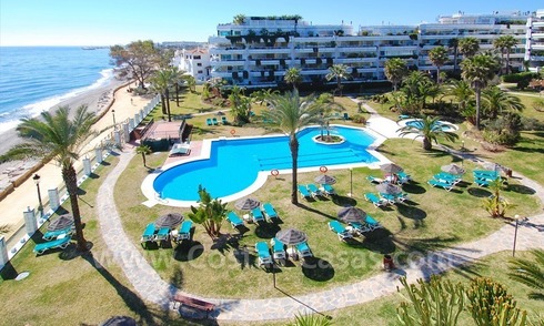 Beachfront modern appartement te koop, Golden Mile, Marbella 