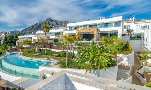 Nieuwe moderne huizen te koop op de Golden Mile in Marbella. Laatste unit. Sleutelklaar. 28568