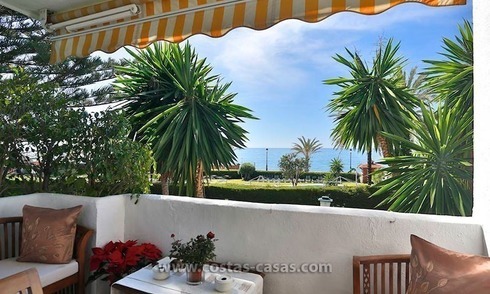  Te koop: Frontlijn strand appartement in San Pedro de Alcántara, Marbella 