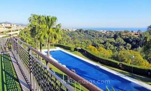 Luxe appartement met prachtig zeezicht te koop in Sierra Blanca, Golden Mile, Marbella 