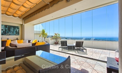 Modern Penthouse appartement met Panoramisch Zeezicht te koop in Los Monteros, Marbella 1587