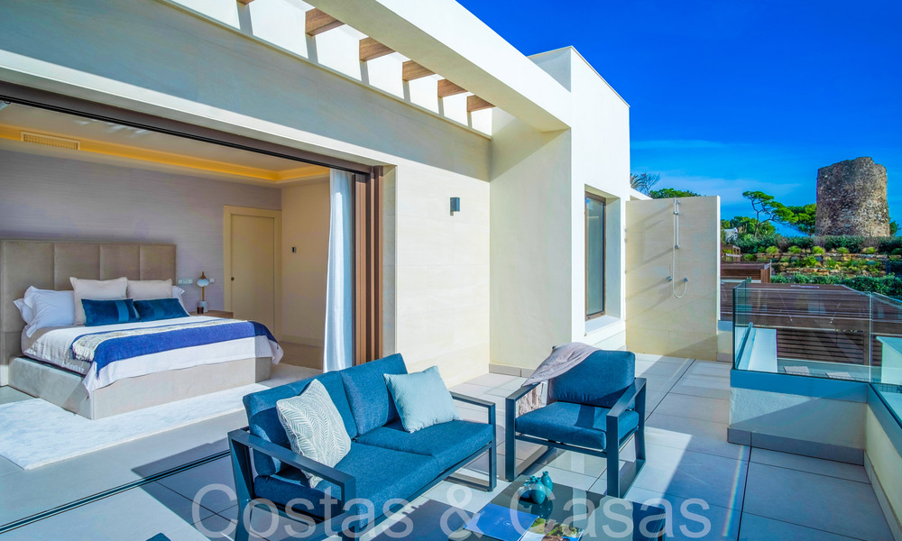 Luxueuze eerstelijns strandvilla te koop in een nieuw, exclusief complex, New Golden Mile, Marbella - Estepona 69834