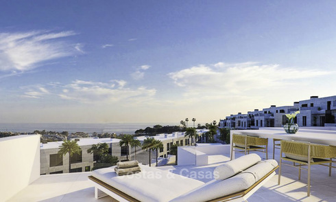 Ruime nieuwe moderne schakelvilla´s met zeezicht te koop op de New Golden Mile tussen Marbella en Estepona 11594