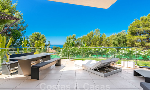 Moderne luxe hoekwoning met zeezicht te koop in het exclusieve Sierra Blanca, Marbella 27147