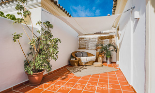 Gerenoveerde eengezinswoning te koop in een omheind complex vlak bij de Puente Romano op de Golden Mile in Marbella 31282 