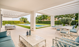 Instapklare, nieuwe moderne villa te koop in vijfsterren golfresort in Marbella - Benahavis 71745 