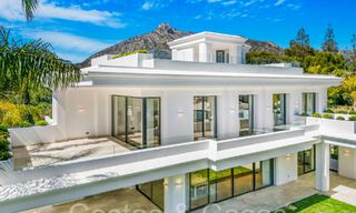 Nieuwe luxevilla's in een moderne klassieke stijl te koop op de prestigieuze Golden Mile in Marbella 69674 