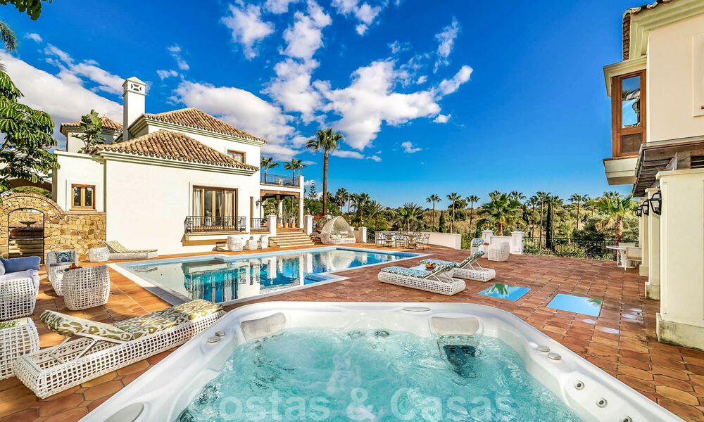 Majestueus, vorstelijk landgoed te koop met gastenverblijven en omringd door golfbanen in Benahavis - Marbella 38988