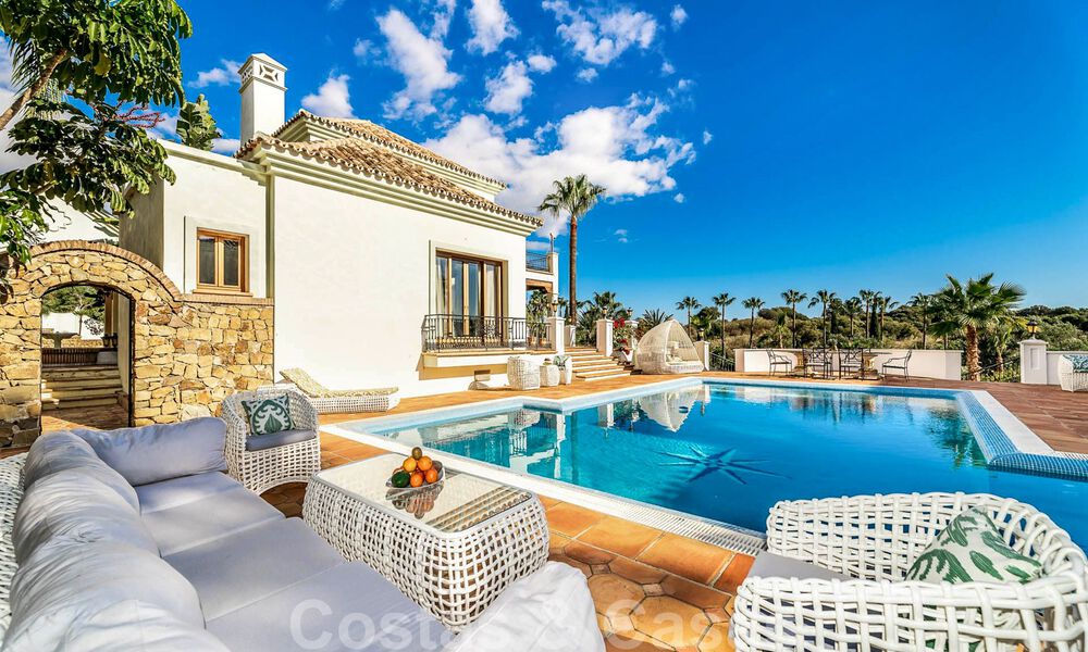 Majestueus, vorstelijk landgoed te koop met gastenverblijven en omringd door golfbanen in Benahavis - Marbella 38989