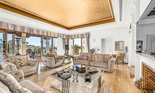 Majestueus, vorstelijk landgoed te koop met gastenverblijven en omringd door golfbanen in Benahavis - Marbella 39009 