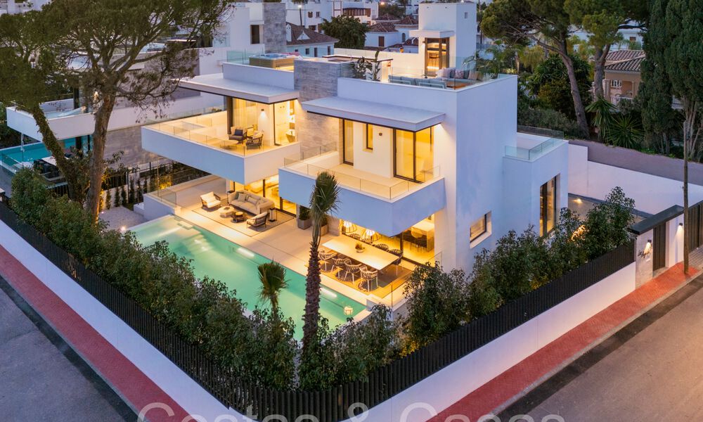 Moderne nieuwbouw villa te koop, op wandelafstand van het strand, beachside San Pedro de Alcantara, Marbella 71264