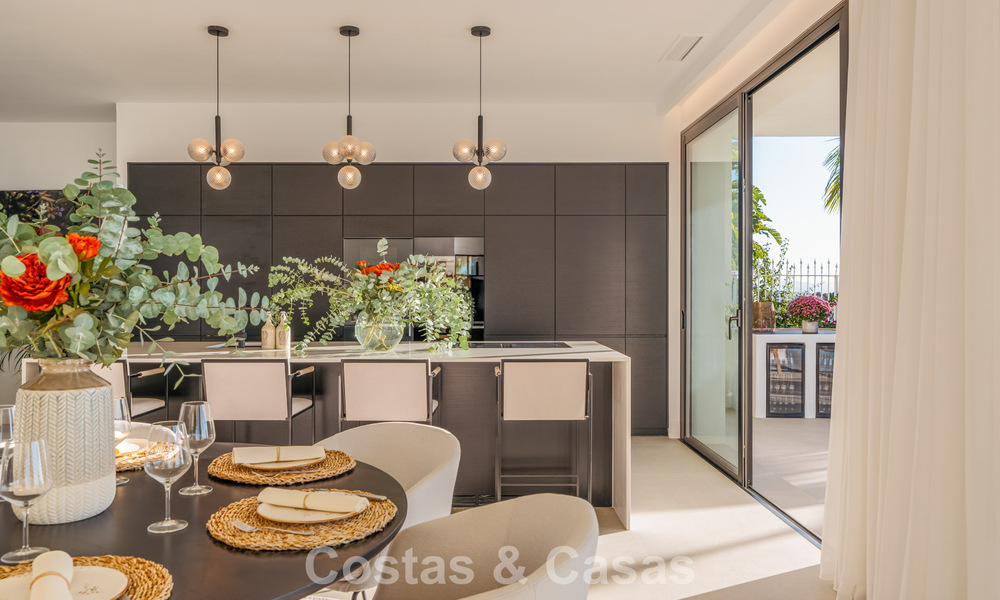 Exclusieve designvilla met panoramisch zeezicht te koop in het een vijfsterren golfresort in Marbella - Benahavis 74773