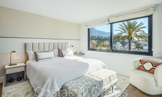 Stijlvol gerenoveerde luxevilla met zeezicht te koop in Nueva Andalucia’s golfvallei, Marbella 67747 