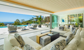 Instapklare, moderne luxevilla met onbelemmerd zeezicht te koop, gelegen in La Quinta, Marbella - Benahavis 67765 