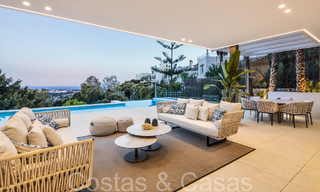 Instapklare, moderne luxevilla met onbelemmerd zeezicht te koop, gelegen in La Quinta, Marbella - Benahavis 67777 