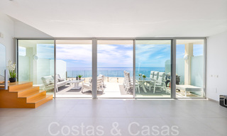 Luxueus, modern, duplex penthouse met panoramisch zeezicht te koop in Benalmadena, Costa del Sol 68011 