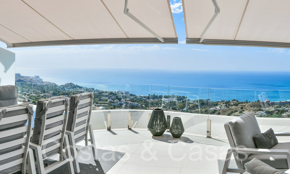 Luxueus, modern, duplex penthouse met panoramisch zeezicht te koop in Benalmadena, Costa del Sol 68025