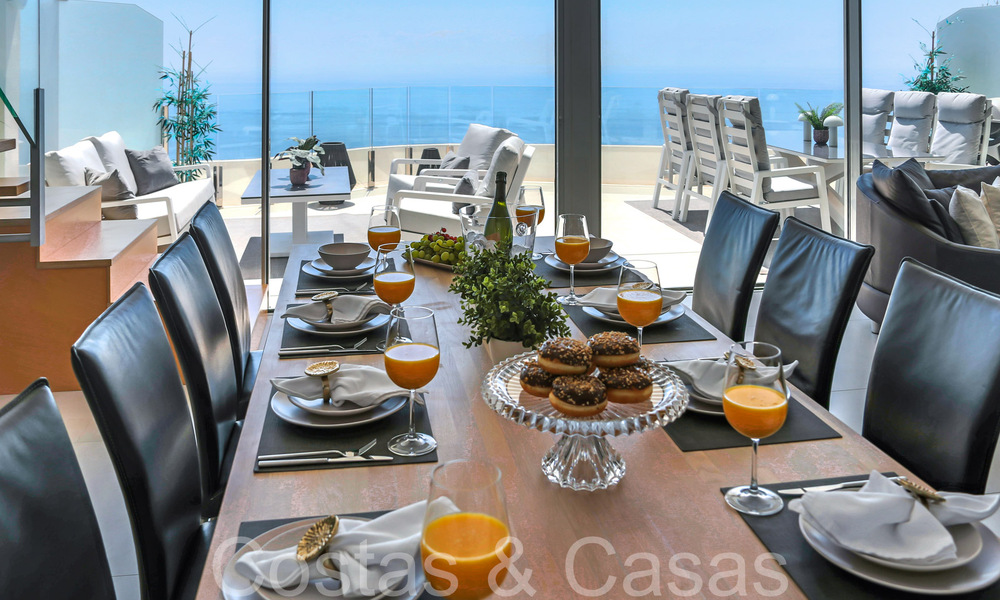 Luxueus, modern, duplex penthouse met panoramisch zeezicht te koop in Benalmadena, Costa del Sol 68039