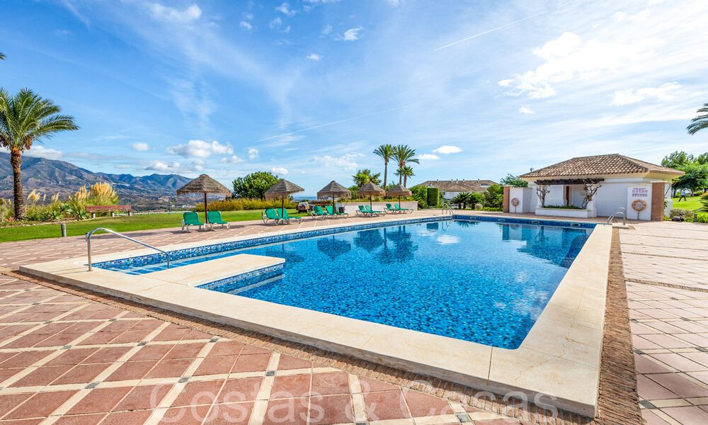 Elegant penthouse met prachtig uitzicht te koop in een exclusief golfresort in Mijas, Costa del Sol 68262