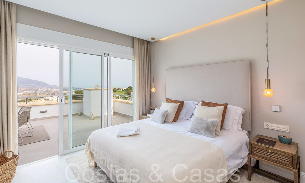 Elegant penthouse met prachtig uitzicht te koop in een exclusief golfresort in Mijas, Costa del Sol 68292