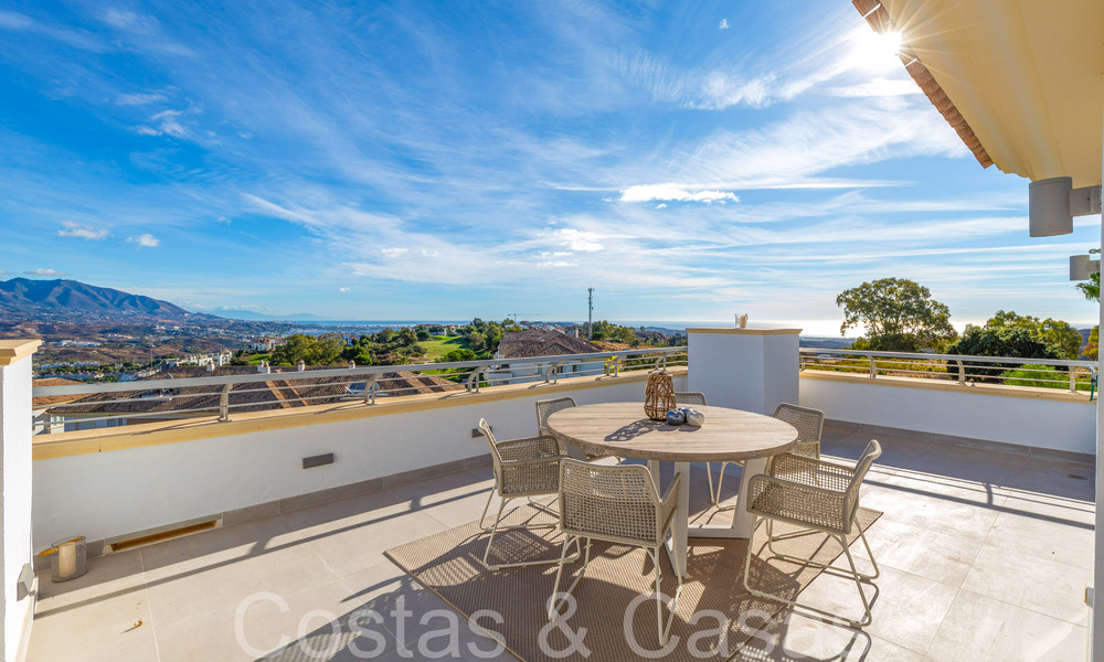 Elegant penthouse met prachtig uitzicht te koop in een exclusief golfresort in Mijas, Costa del Sol 68301