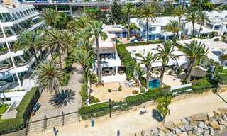 Luxevilla met open zeezicht te koop, direct aan het strand op de prestigieuze Golden Mile van Marbella 68313 