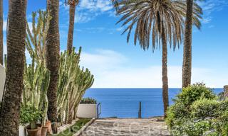 Luxevilla met open zeezicht te koop, direct aan het strand op de prestigieuze Golden Mile van Marbella 68355 