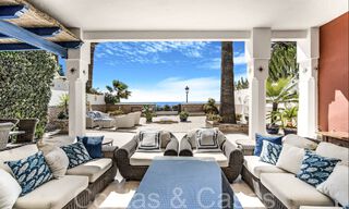 Luxevilla met open zeezicht te koop, direct aan het strand op de prestigieuze Golden Mile van Marbella 68359 