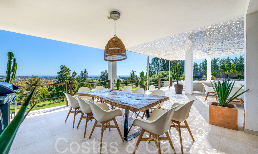 Instapklare, high-end designervilla te koop, frontlinie golf met zeezicht in Benahavis - Marbella 68416