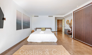 Instapklare, high-end designervilla te koop, frontlinie golf met zeezicht in Benahavis - Marbella 68432 