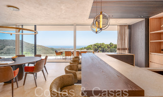 Architectonische gloednieuwe villa te koop in een beveiligde community van Marbella - Benahavis 68246 