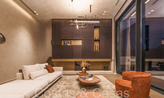 Architectonische gloednieuwe villa te koop in een beveiligde community van Marbella - Benahavis 68250 