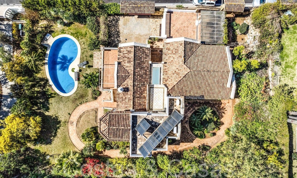 Instapklare, Andalusische luxevilla te koop, in het prestigieuze Cascada de Camojan in Marbella 68239