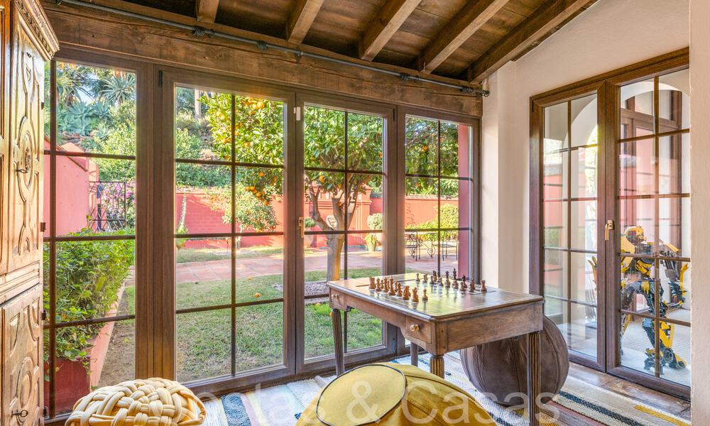 Majestueuze, Andalusische luxevilla te koop omgeven door natuur in El Madroñal, Benahavis - Marbella 68512