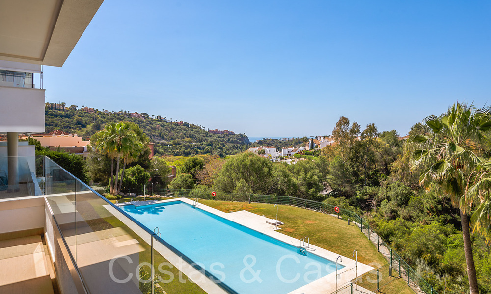 Instapklaar modern appartement te koop met weids uitzicht in het exclusieve Benahavis - Marbella 68534