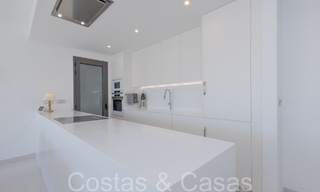 Instapklaar, modern, design appartement te koop nabij de golfbaan in de gouden driehoek van Marbella - Benahavis - Estepona 68804 