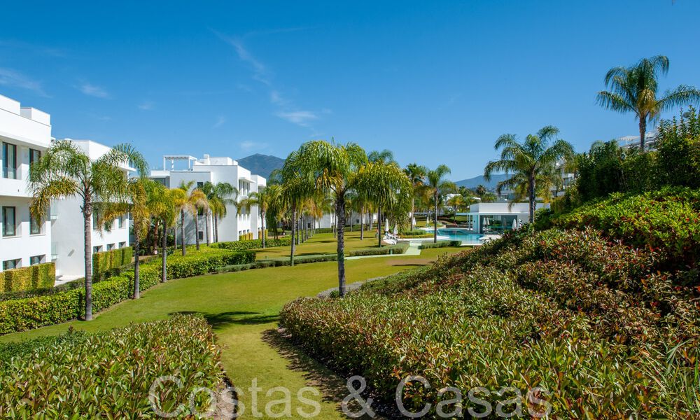 Instapklaar, modern, design appartement te koop nabij de golfbaan in de gouden driehoek van Marbella - Benahavis - Estepona 68820