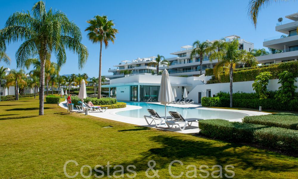 Instapklaar, modern, design appartement te koop nabij de golfbaan in de gouden driehoek van Marbella - Benahavis - Estepona 68821