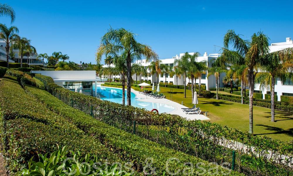 Instapklaar, modern, design appartement te koop nabij de golfbaan in de gouden driehoek van Marbella - Benahavis - Estepona 68823