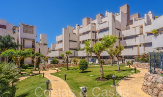 Penthouse te koop in een eerstelijnsstrand complex op de New Golden Mile tussen Marbella en Estepona 69348 