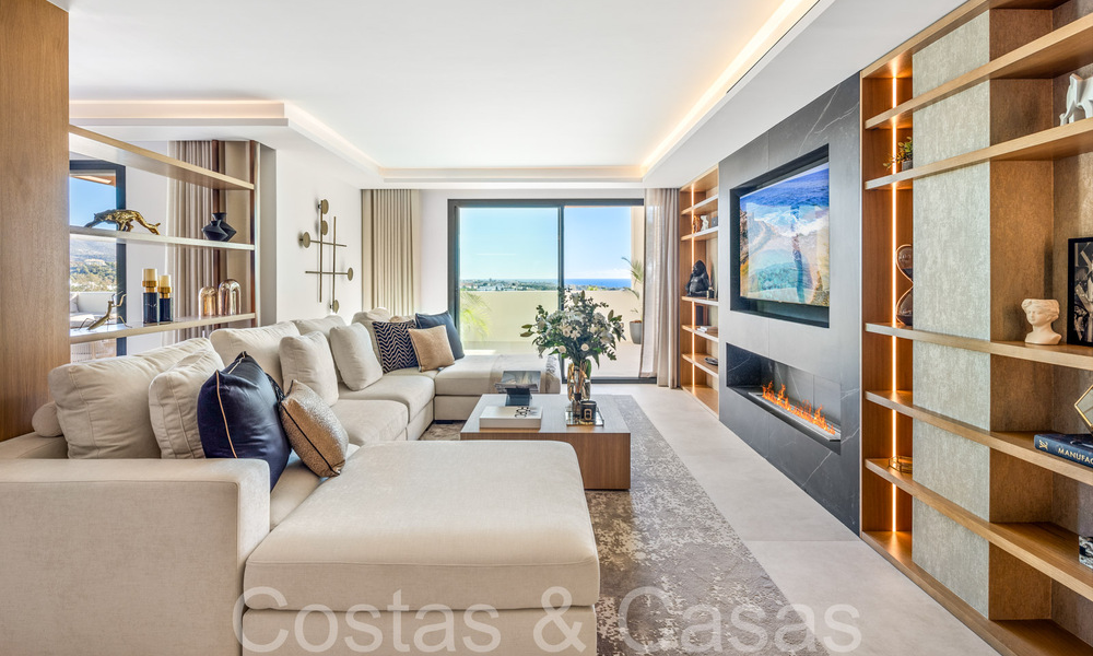 Eersteklas duplex penthouse met panoramisch zeezicht en eigen dompelbad te koop in Nueva Andalucia, Marbella 69476