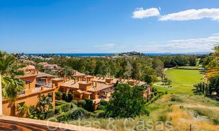 Instapklaar luxe penthouse met magnifiek uitzicht op de golfbaan en de Middellandse Zee te koop in Benahavis - Marbella 69613 