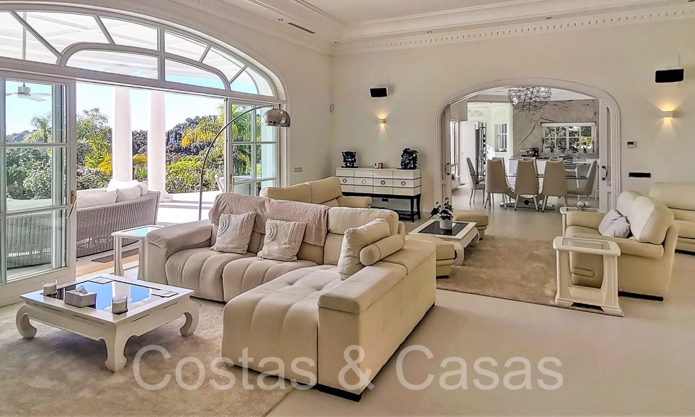Klassieke Mediterrane villa met adembenemend zeezicht te koop, in het exclusieve La Zagaleta resort in Benahavis - Marbella 69743