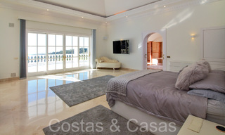 Klassieke Mediterrane villa met adembenemend zeezicht te koop, in het exclusieve La Zagaleta resort in Benahavis - Marbella 69754 