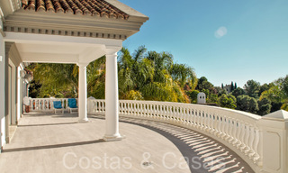 Klassieke Mediterrane villa met adembenemend zeezicht te koop, in het exclusieve La Zagaleta resort in Benahavis - Marbella 69760 