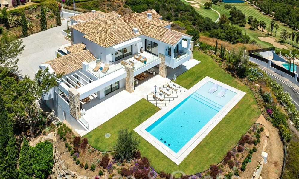 Nieuwbouwvilla in een Mediterrane, Provençaalse stijl te koop in een afgeschermde urbanisatie in Marbella - Benahavis 69885