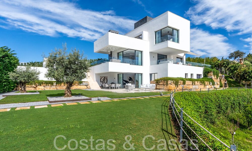 Instapklare luxevilla met panoramische vergezichten te koop in een gated community van Benahavis - Marbella 70023