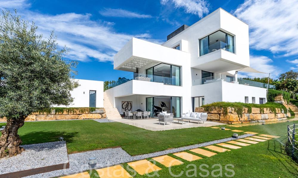 Instapklare luxevilla met panoramische vergezichten te koop in een gated community van Benahavis - Marbella 70024