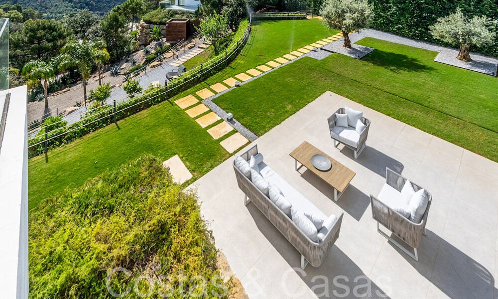 Instapklare luxevilla met panoramische vergezichten te koop in een gated community van Benahavis - Marbella 70059